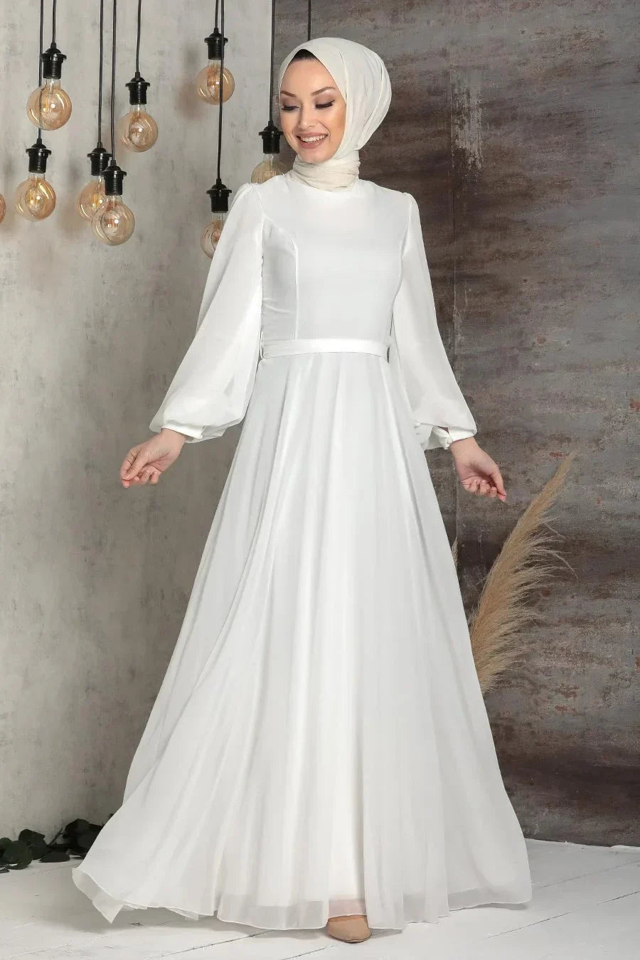 Chiffon Long Sleeve Gown - White / Small